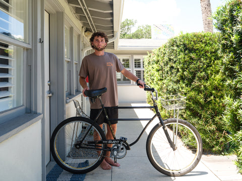 Evan Rossell | Chillin at the Palms Tee