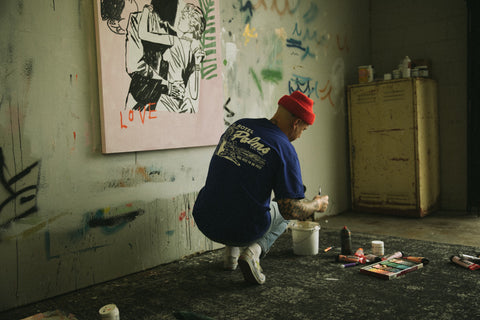 CORNER SUITE TEE