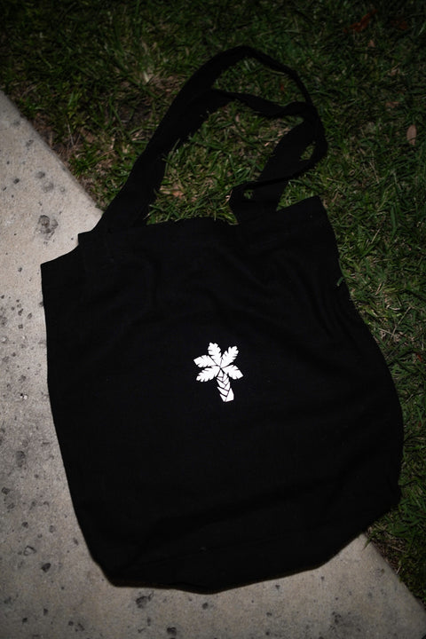 THE ART CAMP TOTE